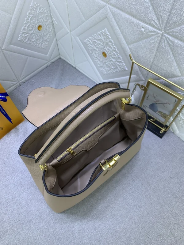 6774b56f-c248b78f64d8.webp Louis Vuitton Capucines Mm Grey 31Cm M42253, Designer Handbags, Womens Purse, luxury bags