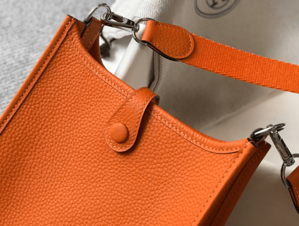 68d233ce-445e3614a036.webp Hermes Evelyne 16 Amazone Bag Orange With Silver Toned Hardware 18cm