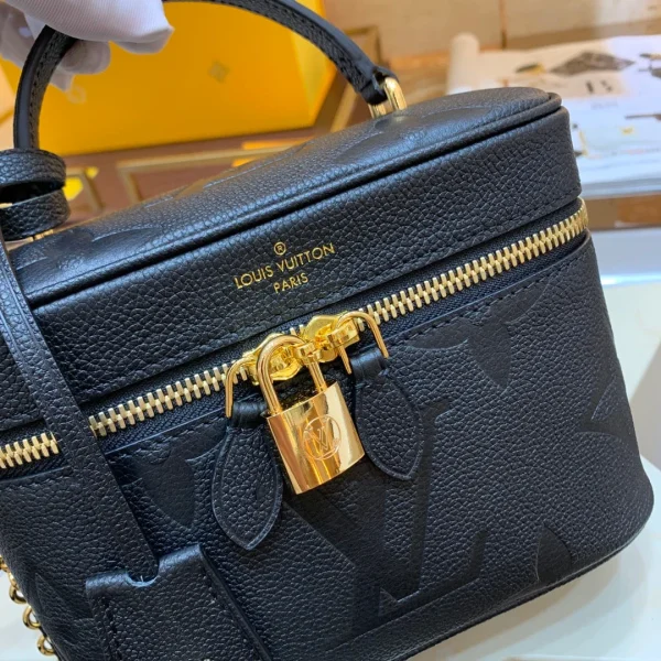 6e3836b3-8cccb153a7ba.webp Louis Vuitton Vanity Pm Black 19cm/7.5in, Designer Handbags, Womens Purse, luxury bags