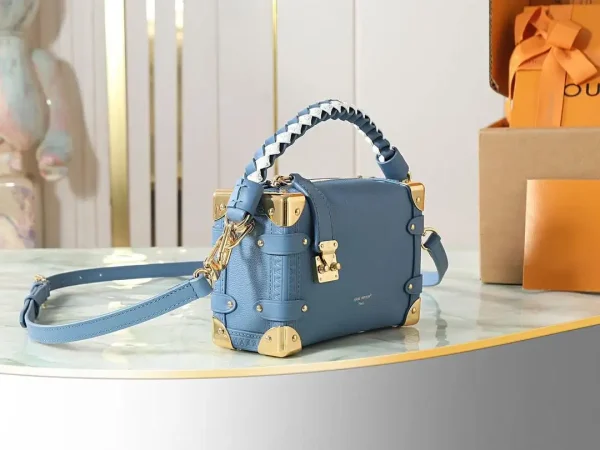 710078524_1947145656039298_1406726687620296071_n-1.webp Louis Vuitton Side Trunk PM 19cm/7.5in Blue Jeans Calf leather M27436