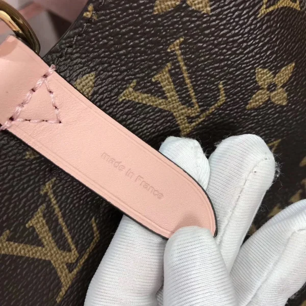7474628f-17d50cf36b66.webp Louis Vuitton N Ono Rose Poudre Pink 26Cm, Designer Handbags, Womens Purse, luxury bags