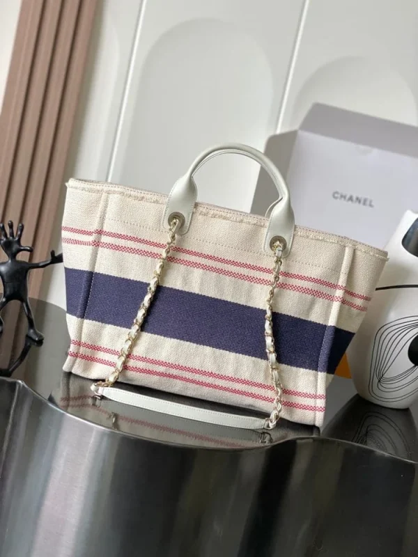 755c0dfd-87671e2930a3.webp Chanel Crossbody Shopping Bag 35cm/ 13.8in White, Designer Handbags, Women’s Purse, luxury bags, Chanel bags