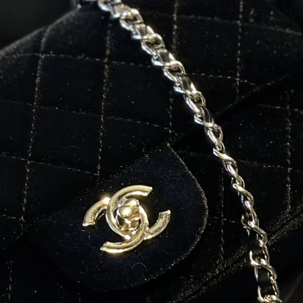 78-792c52f1a495.webp Chanel Velvet Pearl Crush Mini Flap Bag Black 20Cm/7.9in, Designer Handbags, Women’s Purse, luxury bags, Chanel bags