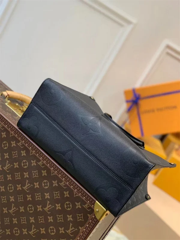 798c7097-ad4573123291.webp Louis Vuitton Onthego MM Bicolor Monogram Empreinte Leather Black M45595 35cm, Designer Handbags, Womens Purse, luxury bags