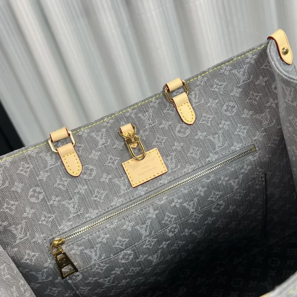 7d539a7b-4e3d79e05f81.webp Louis Vuitton OnTheGo MM Bag ‘Washed Grey M13189 32cm/ 12.6in, Designer Handbags, Womens Purse, luxury bags