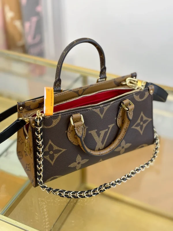 7e384aeb-075f3772af43.webp Louis Vuitton LV x TM OnTheGo East West Chain Bag ‘Black’ M14236 25cm/ 9.8in, Designer Handbags, Womens Purse, luxury bags