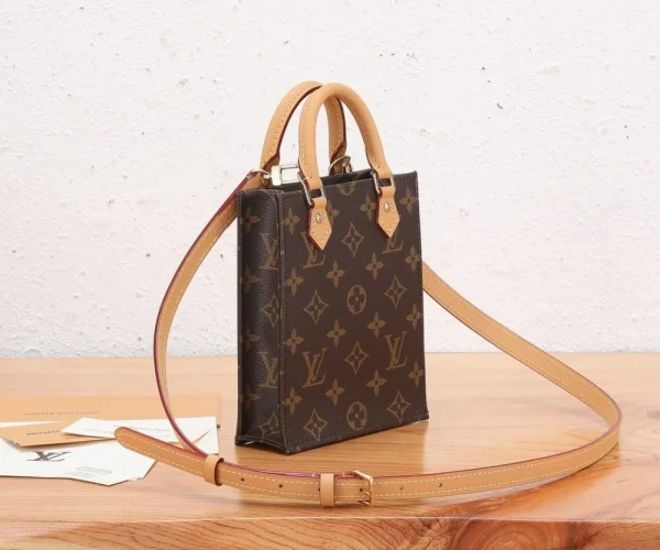 7f56cd2c4eee8426909db1f88409f499-e583a58f33d7.webp Louis Vuitton OnTheGo Tote Mini 17cm/6.7in Monogram Canvas Brown M81266 Women, Designer Handbags, Womens Purse, luxury bags