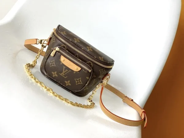 7f996a0cd9a439cd7100fcd84713472a-b6ab1ff33853.webp Louis Vuitton Mini Bumbag Lv Monogram Small Fanny Pack Monogram 17cm M82335, Designer Handbags, Womens Purse, luxury bags