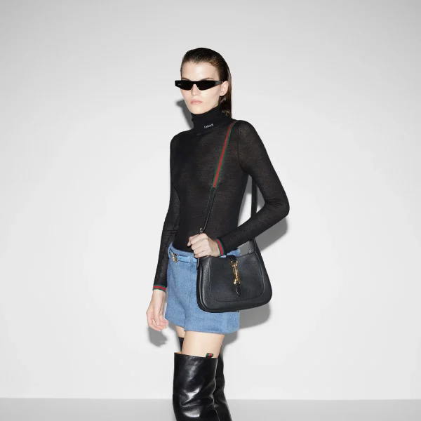 810232_AAD5V_1060_004_100_0000_Light-Gucci-Jackie-1961-small-shoulder-bag-4174e8df24be.webp Jackie 1961 Small Shoulder Bag