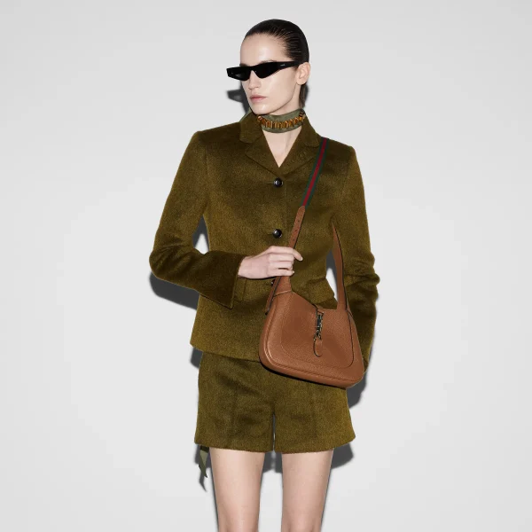 810232_AAD5V_2542_004_100_0000_Light-Gucci-Jackie-1961-small-shoulder-bag-4efc173d420a.webp Jackie 1961 Small Shoulder Bag