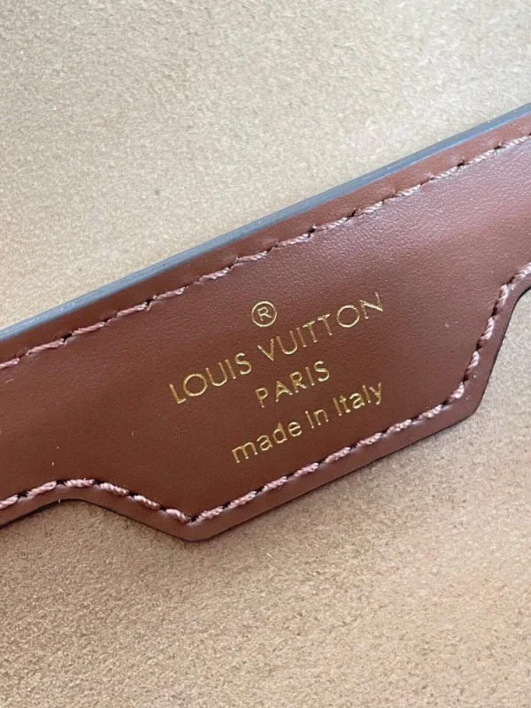 819678a0cbea4558e0066d40f2ddfc15-ab2fc75f58cd.webp Louis Vuitton Papillon Trunk Monogram M57835, Designer Handbags, Womens Purse, luxury bags