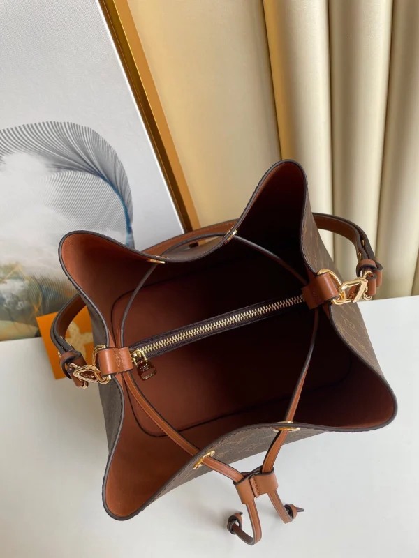 81f0d091a2f647d1a70106e9e43dbc3a-573e706b189a.webp Louis Vuitton Luxury Monogram Canvas And Leather Handbag Neonoe Caramel, Designer Handbags, Womens Purse, luxury bags