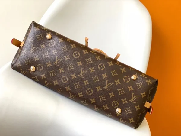 82f5e228e729fcee79add58461c8a1ce-5e10ca519953.webp Louis Vuitton Carryall Mm Monogram – Women – Handbags Monogram M46197, Designer Handbags, Womens Purse, luxury bags