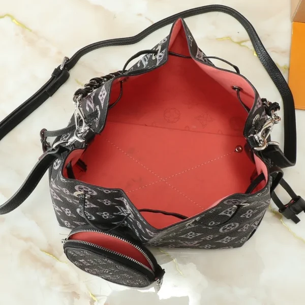 88-1-f5ee01d96ca7.webp Louis Vuitton Bella Black /Amp Pink 22Cm, Designer Handbags, Womens Purse, luxury bags