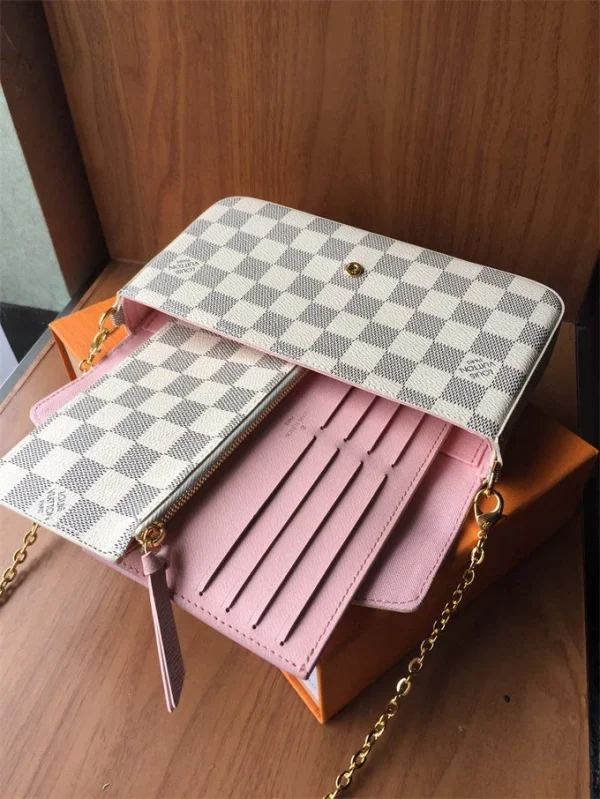 887133e5-9d3baa7eba90.webp Louis Vuitton F Licie Pochette 21cm/8.3in, Designer Handbags, Womens Purse, luxury bags