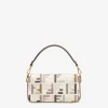 8BR600ANH4F1LF5_03-50e87c6495fb.webp Baguette