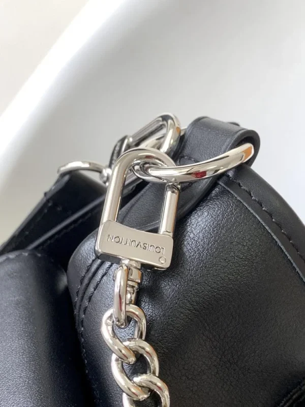 8a6902d4d0c882ef15945e82cc4a194a-c908e6992047.webp Louis Vuitton Carryall Cargo Pm H33 – Women – Handbags, Designer Handbags, Womens Purse, luxury bags