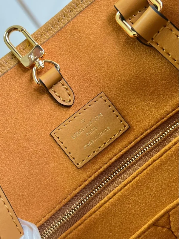 915c30a8-d5c0e439c0d5.webp Louis Vuitton Onthego MM Tote Monogram Arizona ‘Brown Crme Beige’ 35cm, Designer Handbags, Womens Purse, luxury bags
