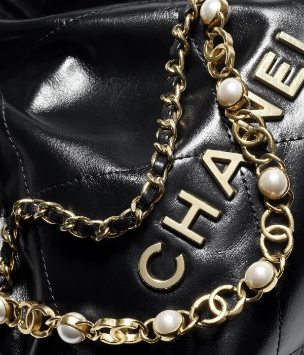 Chanel 22 Mini Handbag