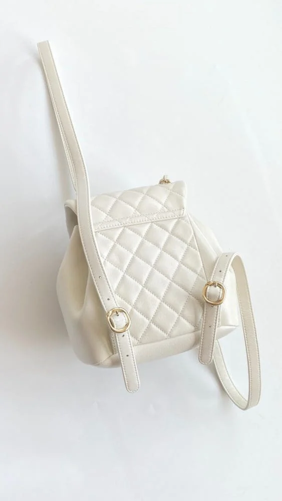 95d67d43-4f506a213117.webp Chanel Mini Duma Backpack White 18.5Cm/ 7.3in, Designer Handbags, Women’s Purse, luxury bags, Chanel bags