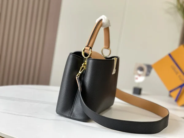 98fefcfd-c7007acd2cf6.webp Louis Vuitton Capucines Mm Black 27Cm M59466, Designer Handbags, Womens Purse, luxury bags