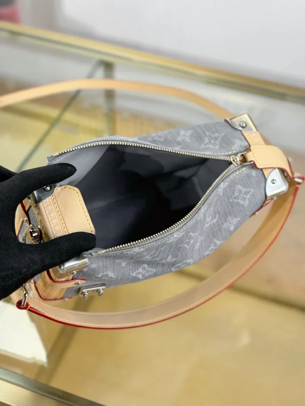 9d3a3a9a-bda7aba755e4.webp Louis Vuitton Grey Monogram Denim Side Trunk MM M13285 23.5cm/ 9.3in, Designer Handbags, Womens Purse, luxury bags
