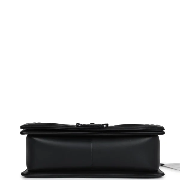 C-B-240523-1-06_1024x1024.webp Medium Boy Bag SO Black Calfskin Black Hardware