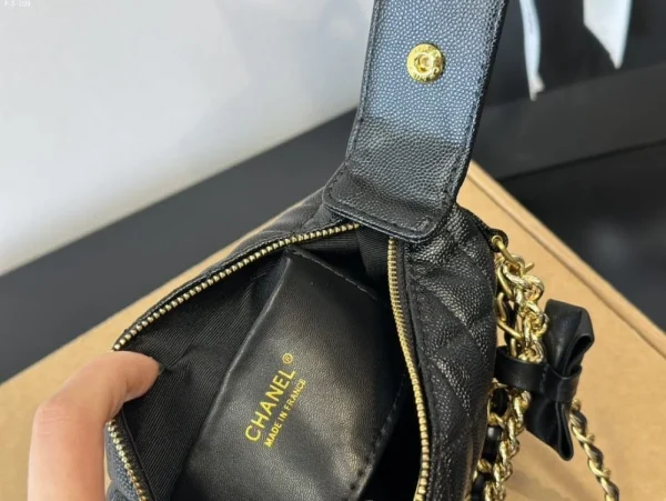 Chanel Pouch Grained Shiny Calfskin Black 17Cm/6.7in Ap3943 B16288 94305, Designer Handbags, Women’s Purse, luxury bags, Chanel bags