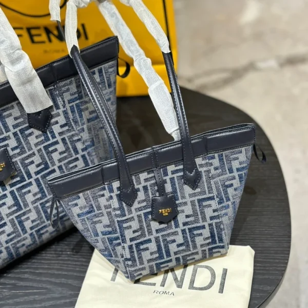 CNBB1-89-3b47ada0fea2.webp Fendi Origami Mini Transformable Bag Dark Blue 16Cm