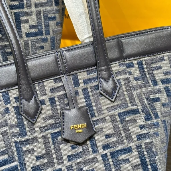 CNBB6-62-7bb22f6d3414.webp Fendi Origami Mini Transformable Bag Dark Blue 16Cm