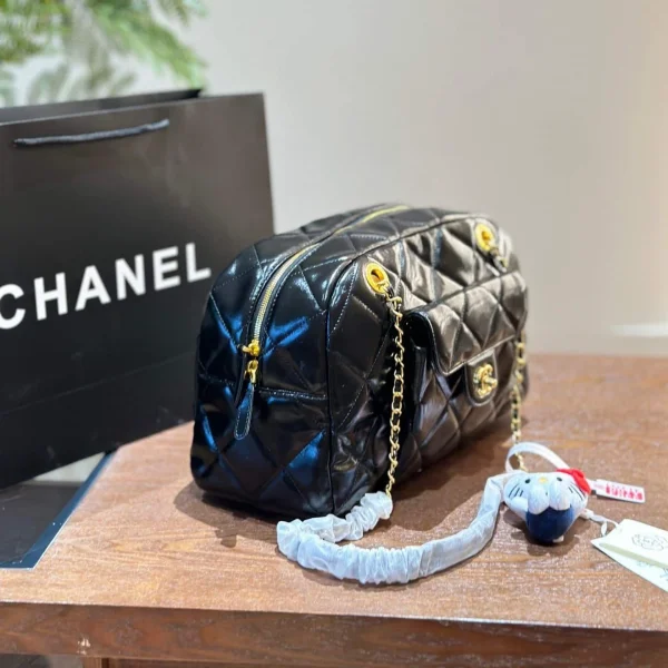 CNBC4-10b998eb29d9.webp Chanel Maxi Bowling Shoulder Bag With Chain In Black 28Cm, Designer Handbags, Women’s Purse, luxury bags, Chanel bags