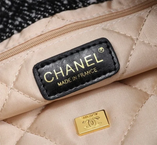 CNDG2-63aabd937afc.webp Chanel 22 Handbag Denim Gold And Dark Gray 40Cm/15.7in, Designer Handbags, Women’s Purse, luxury bags, Chanel bags