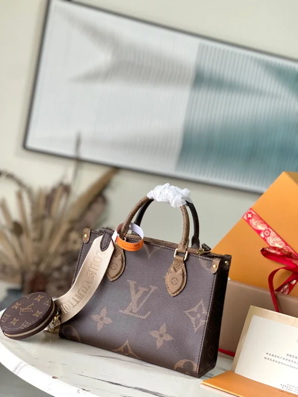 F2C1605A-ADB5-48D3-6330-702F766EB3BC-c7d210f94889.webp Louis Vuitton Onthego Vuitton 25 M46373, Designer Handbags, Womens Purse, luxury bags