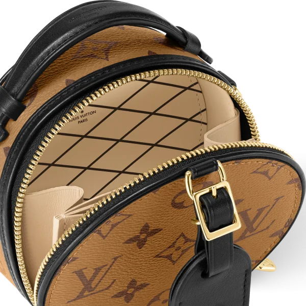F4AC1360-6E95-390F-95C4-1D4E9061C32D-df6968ce9f34.webp Louis Vuitton Mini Boite Chapeau Monogram Reverse – Women – Small Leather Goods 13cm, Designer Handbags, Womens Purse, luxury bags
