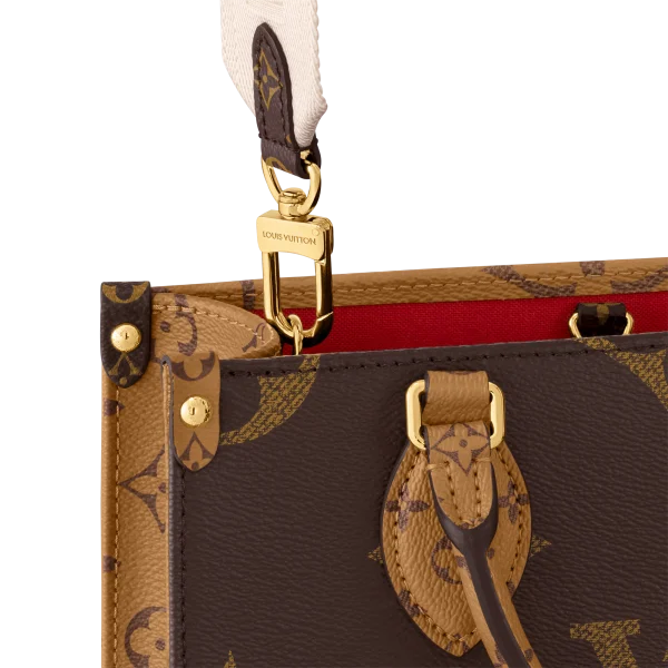 F5D82284-36D1-2C09-2FE0-8A6A1C68B60D-c8c1544f69cf.webp Louis Vuitton Onthego Pm Monogram Canvas – Women – Handbags Onthego Pm M46373 25cm/ 9.8in, Designer Handbags, Womens Purse, luxury bags