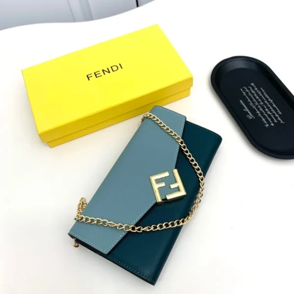 FDB1-1-1-d8ef17ece5fc.webp Fendi Ff Diamonds Continental With Chain Leather Wallet Green Blue 19Cm