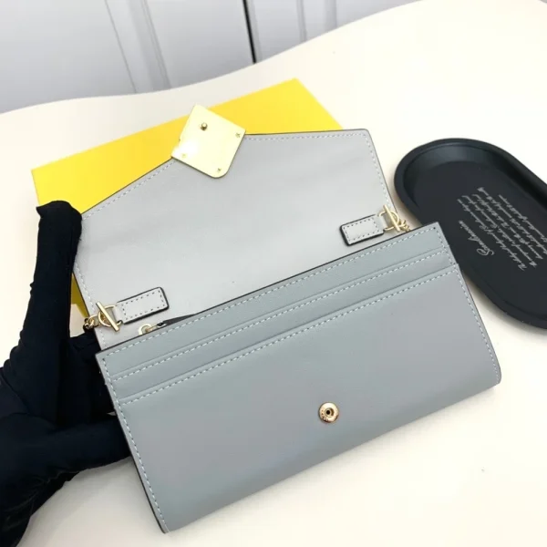 FDB4-2-ae6c579844e4.webp Fendi Ff Diamonds Continental With Chain Leather Wallet Light Blue 19Cm