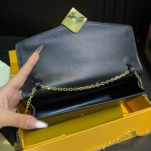 FDB6-2-20650c69d01f.webp Fendi Ff Diamonds Wallet On Chain Black 22Cm