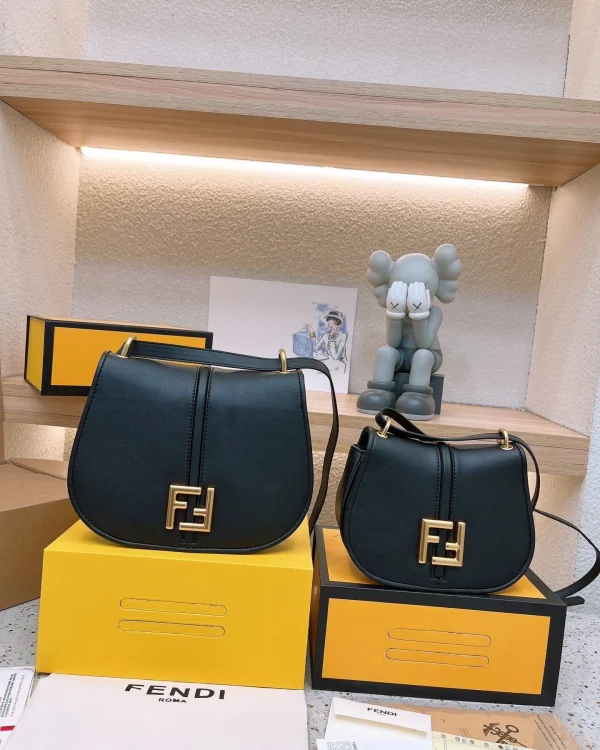 FDBB1-2-1-52fef4ab1fe3.webp Fendi C’Mon Medium Black Smooth And Full Grain Leather Bag 25Cm 8Bt366Aq0Kf04Tx