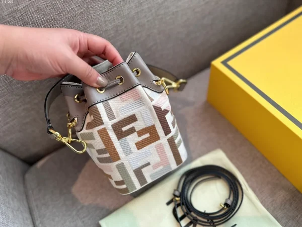 FDBB4-6bd4d1b71e0c.webp Fendi Mon Tresor Mini Bag Multicolor Canvas 18Cm