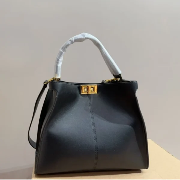 FDBL-2-4439432510f3.webp Fendi Peekaboo X Lite Medium Black 29Cm