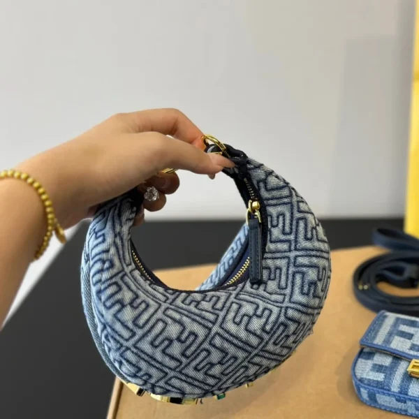 FDD-1-d75f6833c1d1.webp Fendi Nano Fendigraphy Blue Denim 16Cm