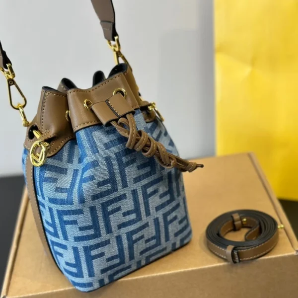 FDM-9a68e4309a68.webp Fendi Mon Tresor Light Blue Ff Denim 12Cm