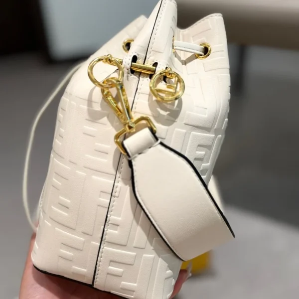 FDW2-40976e6a8c58.webp Fendi Mon Tresor Mini Bucket Bag White 16Cm