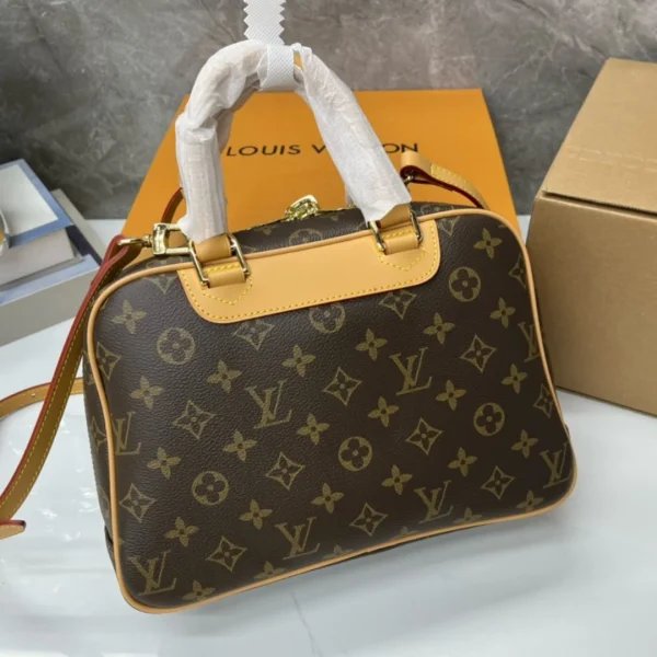 GCSS2-39-1-3f9e03231dc5.webp Louis Vuitton Monogram Deauville Boston Brown 28Cm M42228, Designer Handbags, Womens Purse, luxury bags