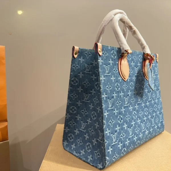 GCSS6-27-1-ff4d1509d88a.webp Louis Vuitton New Lv Remix Onthego Mm Denim Blue 35Cm M46871, Designer Handbags, Womens Purse, luxury bags