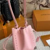 J8UQzcCGmYi01J6IYzYzpswXXa4IyW4TeIPObOgApDg-8f52f38e8695.webp Louis Vuitton Nano Noé Trunk Bag 15cm M2A067