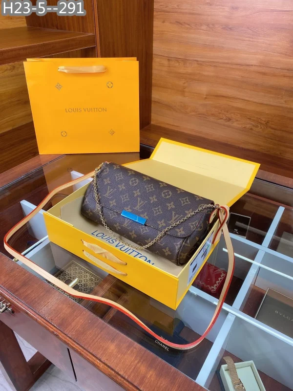 LBL01-26-ab42d05cc407.webp Louis Vuitton Favorite Mm Chain Shoulder Bag 24Cm, Designer Handbags, Womens Purse, luxury bags