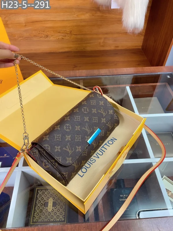 LBL02-9-112839e62166.webp Louis Vuitton Favorite Mm Chain Shoulder Bag 24Cm, Designer Handbags, Womens Purse, luxury bags