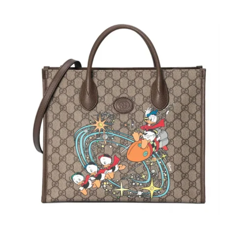 LV-2025-05-21T164958.004-17df676b9415.webp Gucci Beige GG Supreme Canvas Donald Duck Tote Bag 31cm